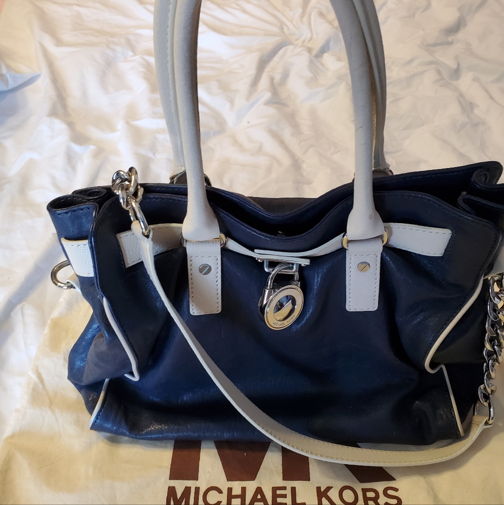 Michael Kors Hamilton Large North South Navy And Creme Handbag